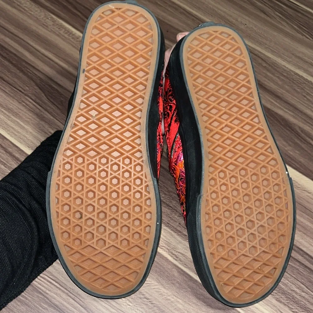 Vans classic festival slip on red satin Chinese new year women sz 5 1/2 men’s 4 - Picture 10 of 13